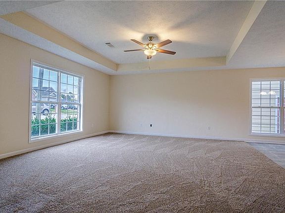 4th image of 2209 Summerwind Dr