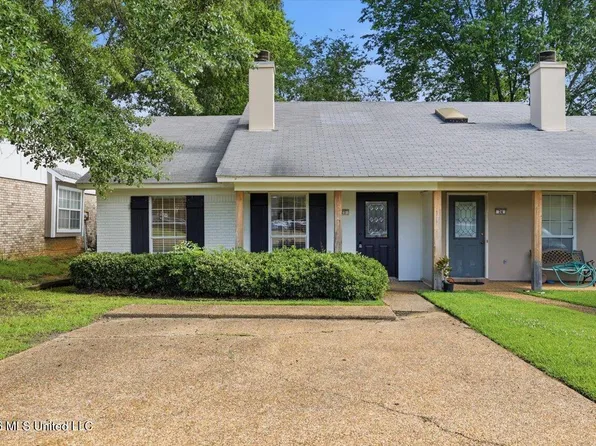 23 Meadowoods Pl, Jackson, MS 39211