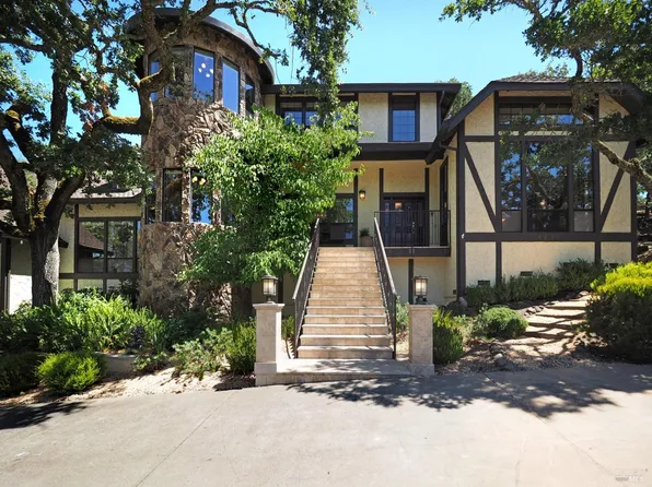4731 Woodview Drive, Santa Rosa, CA 95405
