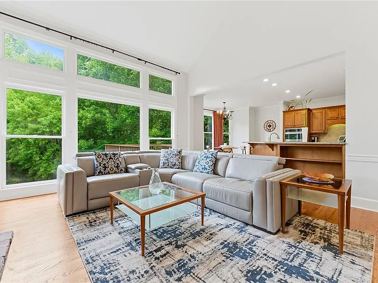 5398 Windsor Green Ct SE — Photo 11