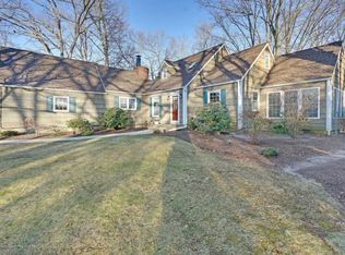 6 Cooper Dr, Howell, NJ 07731