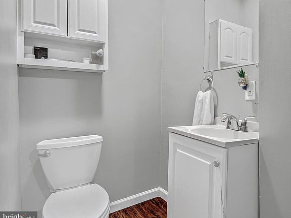 5th image of 1918 State St #1