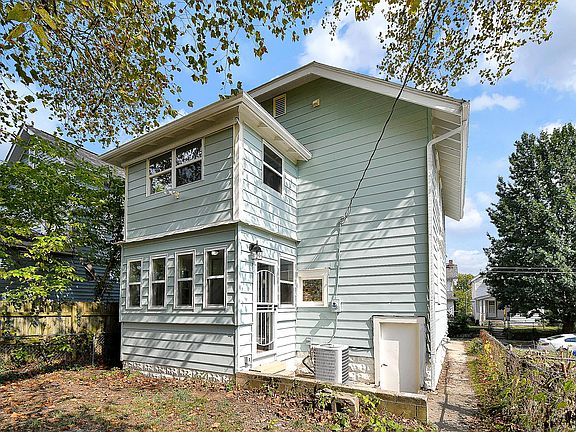 3rd image of 699 Lilley Ave