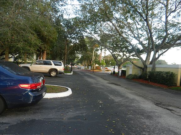 2nd image of 10115 W Sunrise Blvd APT 105
