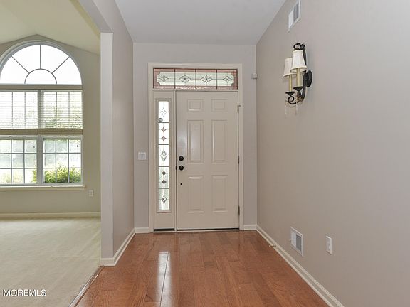 4th image of 709 Michael Court