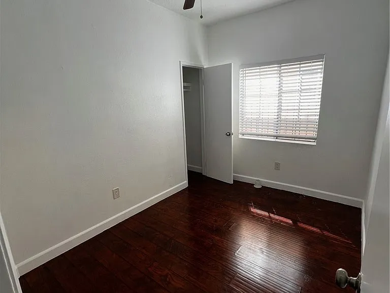 1487 Henderson Ave — Photo 7