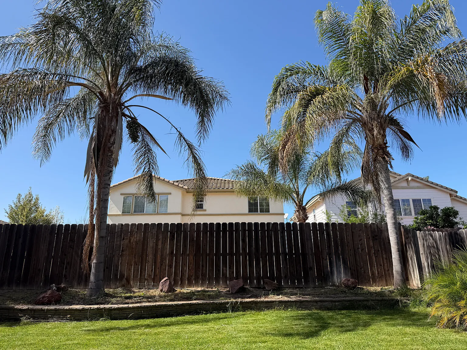 4 bed, 2.5 bath, 2125 sqft, $3,300 — Photo 1
