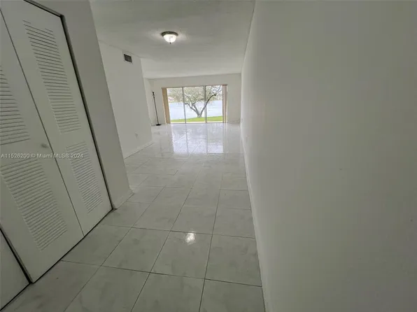 9375 Fontainebleau Blvd APT L112, Miami, FL 33172