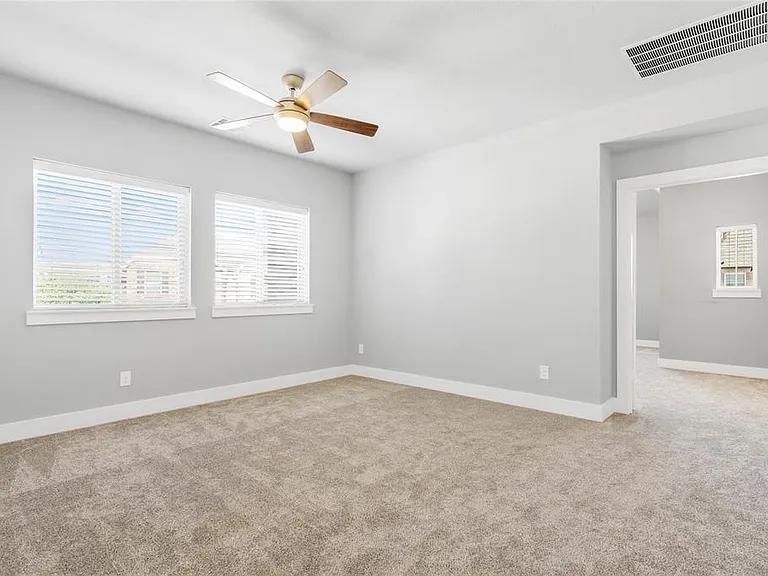 1131 Alpine Dr — Photo 29