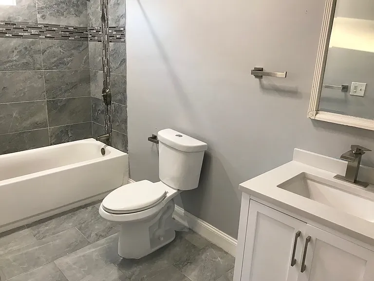 1 Haley St — Photo 4