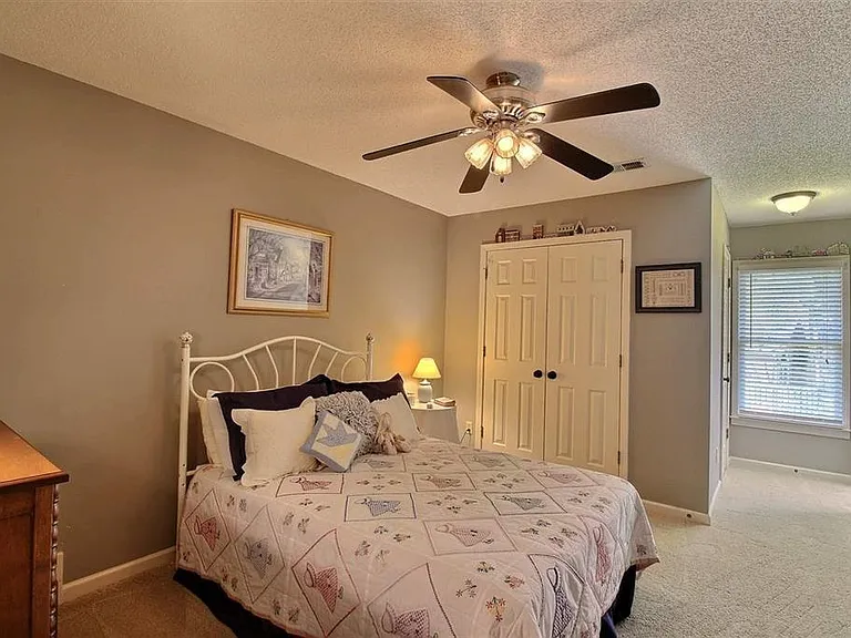 2345 Linkenholt Dr — Photo 14