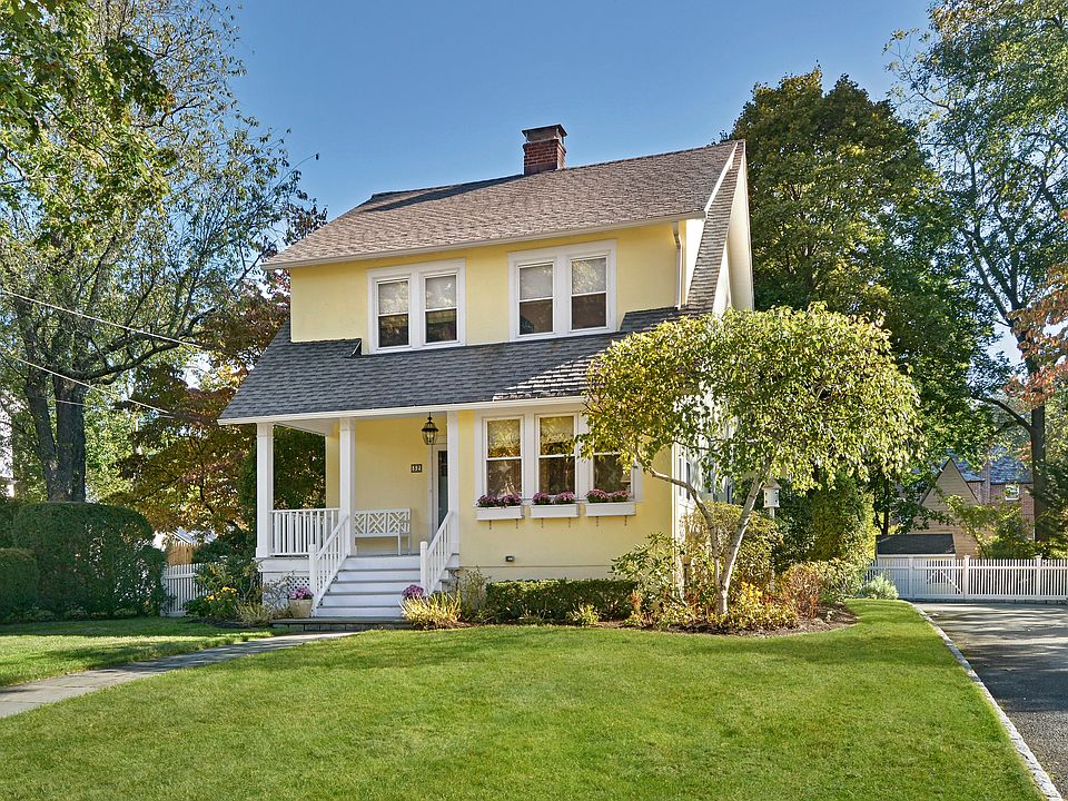1st image of 32 Browndale Pl