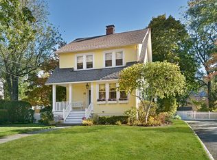 32 Browndale Pl, Port Chester, NY 10573