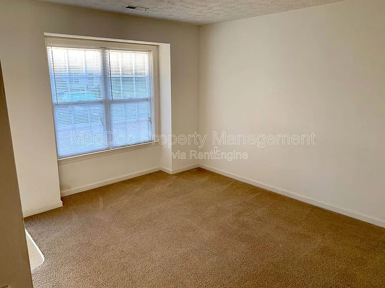 10506 Boxmeer Ct — Photo 3