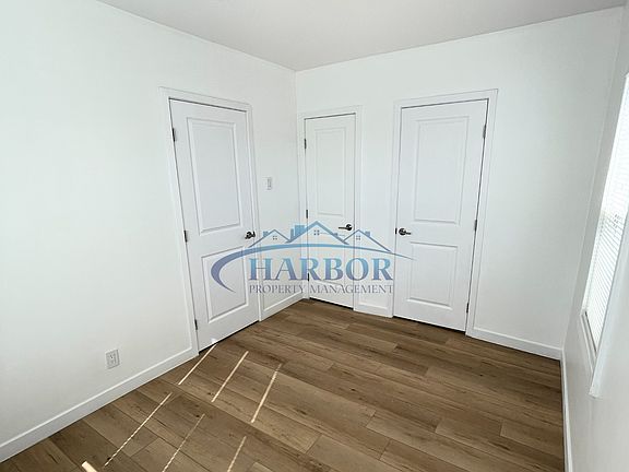 5th image of 790 W 15th St