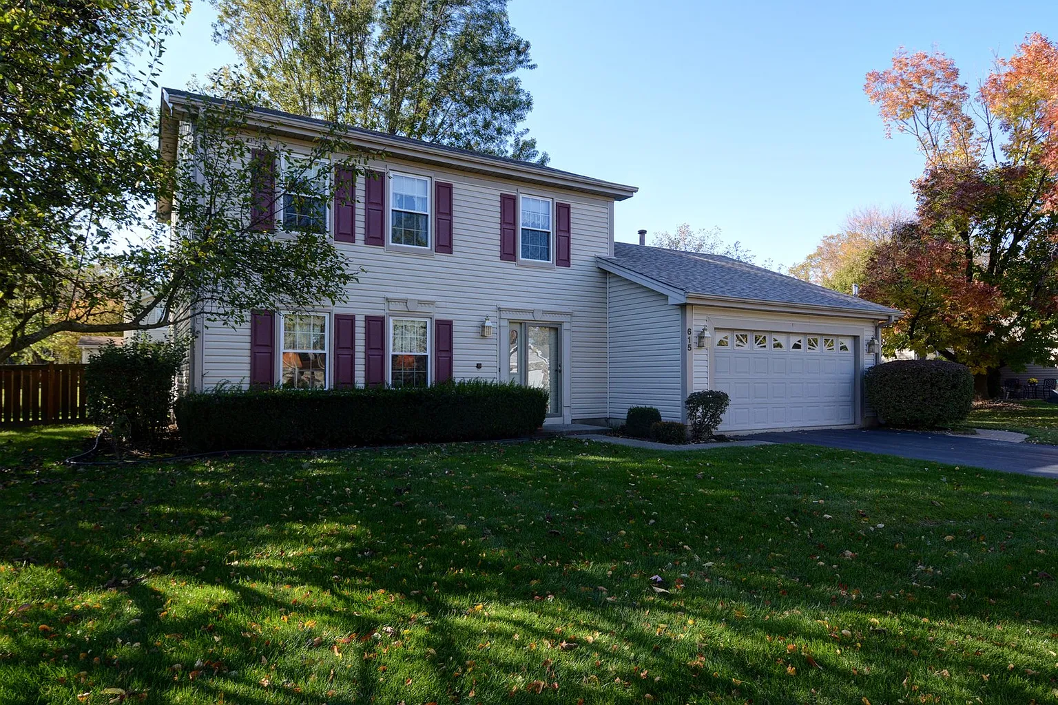 615 Tanglewood Dr photo 1