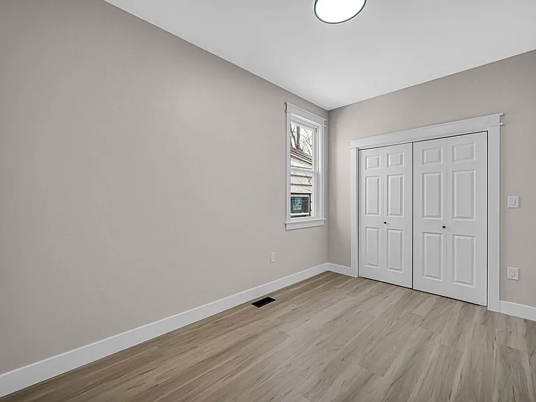 724 Willow Ct — Photo 5