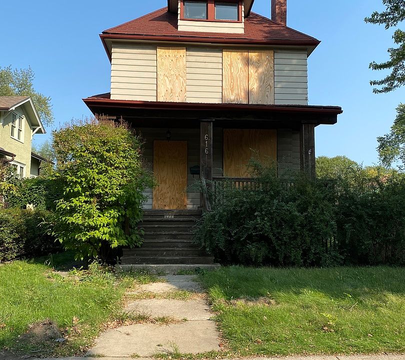 1st image of 616 S Oak Park Ave