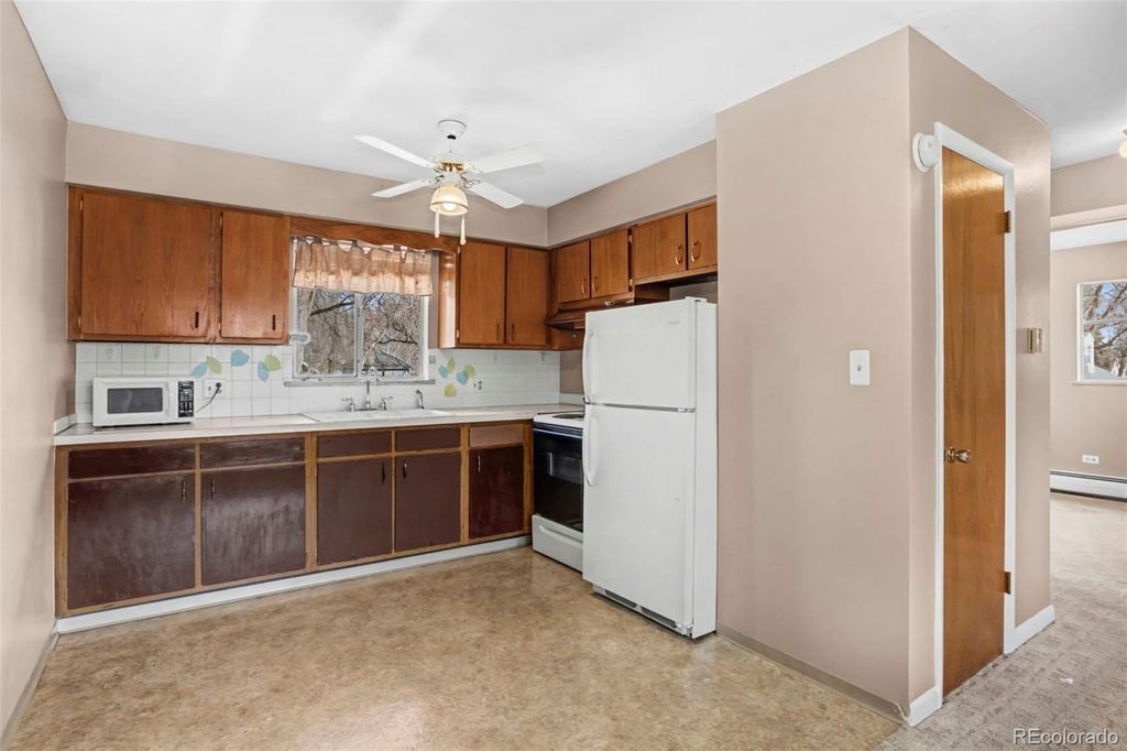 200 E Myrtle Street #8