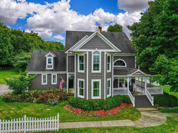 5231 Oregon Rd, Canal Winchester, OH 43110