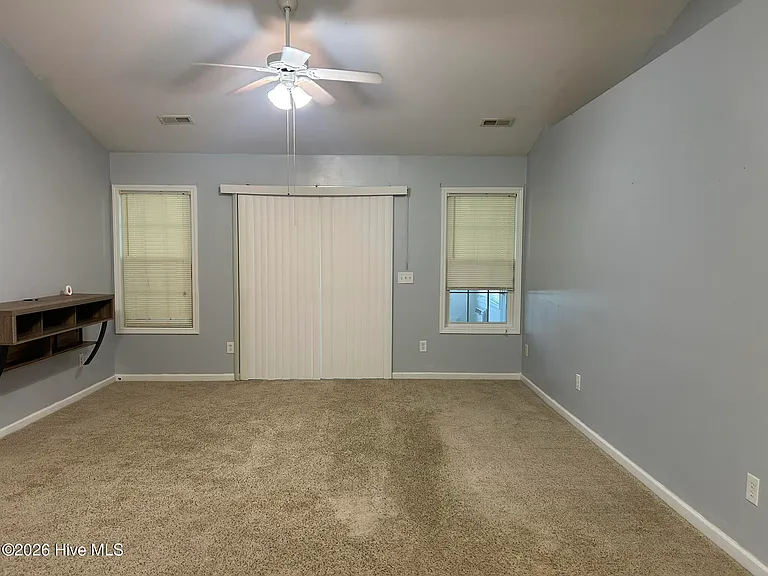212 W Woodbine Ter — Photo 12