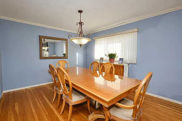 Sold by Prime Realty | media 5