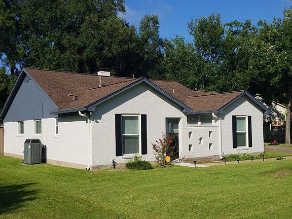 3rd image of 2609 Taylor Ln
