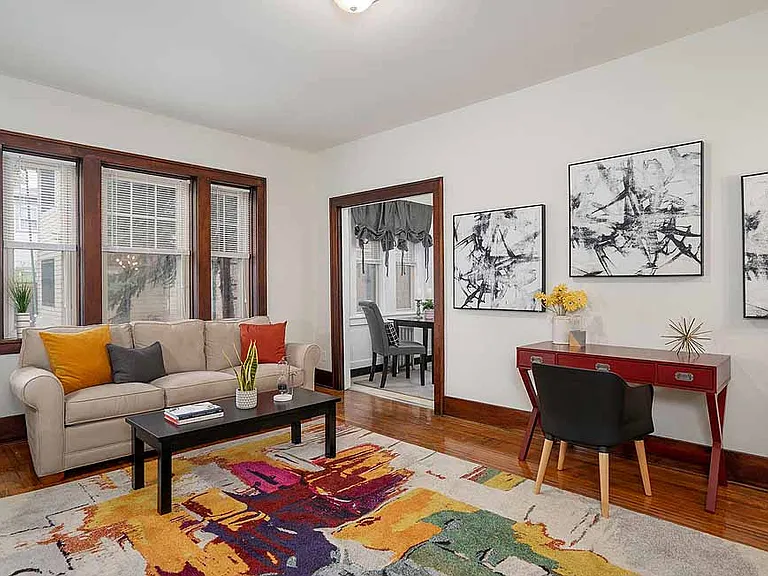 Main Jewett Apartments — Photo 3