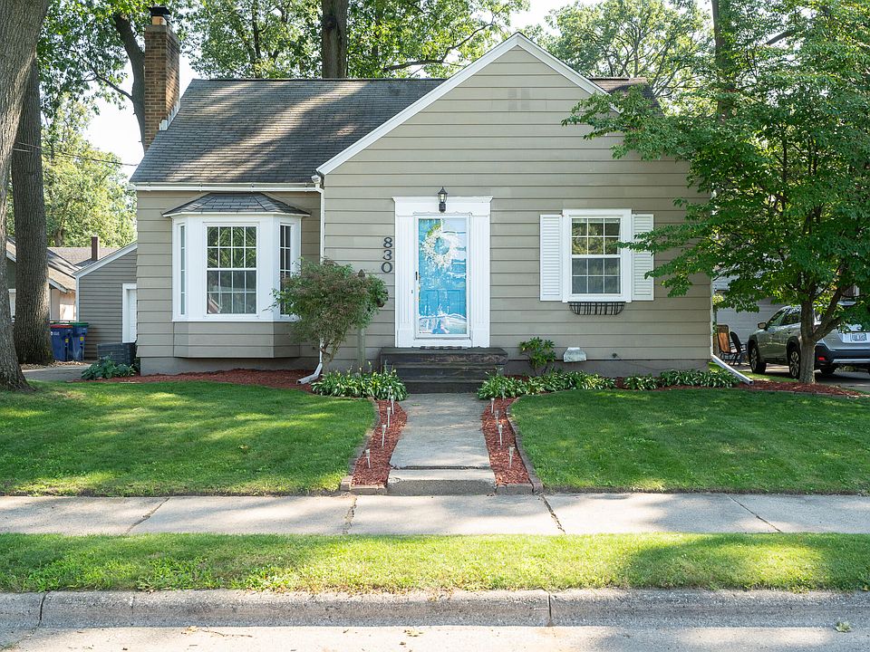 1st image of 830 Mayhew Wood Dr SE