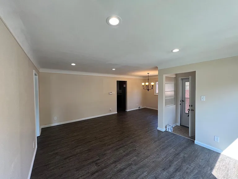 24051 Jerome Ave — Photo 4