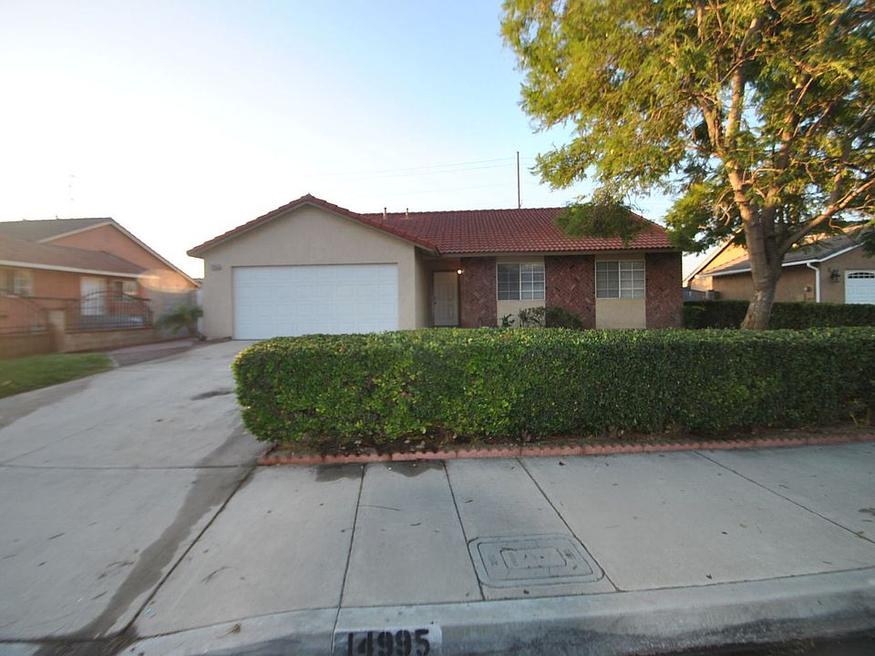 1st image of 14995 Carmel Dr