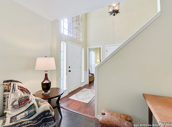3rd image of 6606 Rambling Trail Dr
