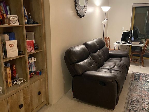 4th image of 1222 Chicago Ave APT 401