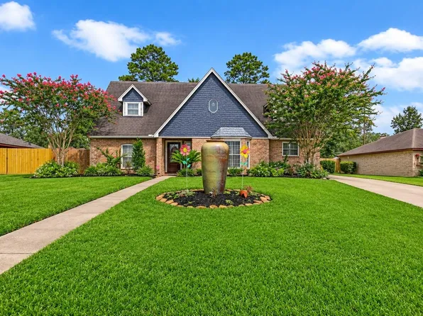614 S Diamondhead Blvd, Crosby, TX 77532