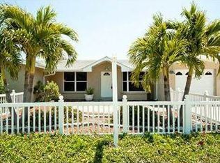 507 77th St, Holmes Beach, FL 34217