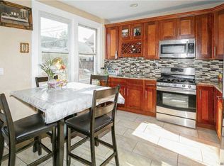 110-04 34th Ave, Corona, NY 11368