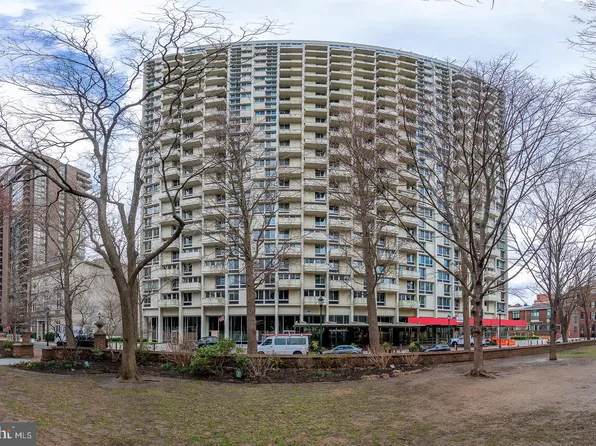 604 S Washington Sq APT 2116, Philadelphia, PA 19106