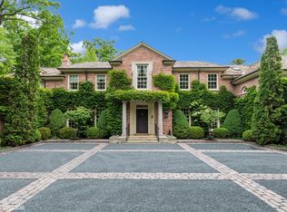 630 Spruce Ave, Lake Forest, IL 60045