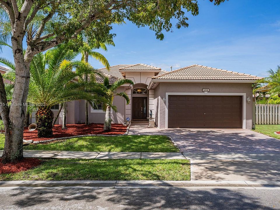 1st image of 1214 NW 140th Ter