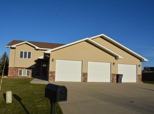 321 4th Ave SW, Surrey, ND 58785