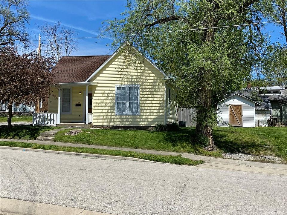 1st image of 615-619 8th St