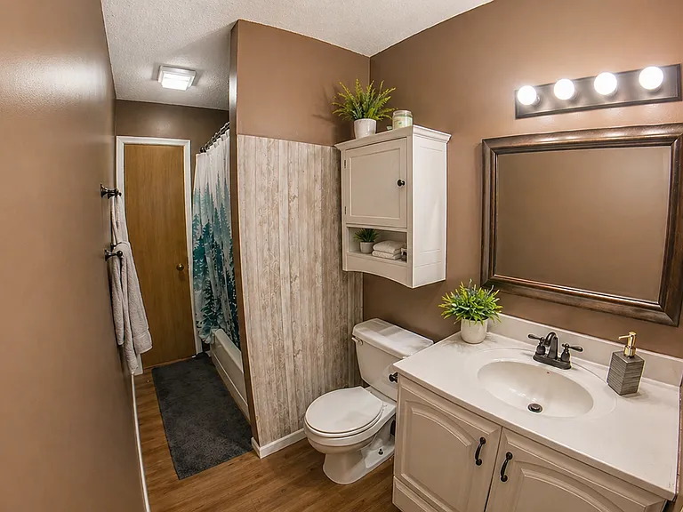 827 Glenstone Cir — Photo 10