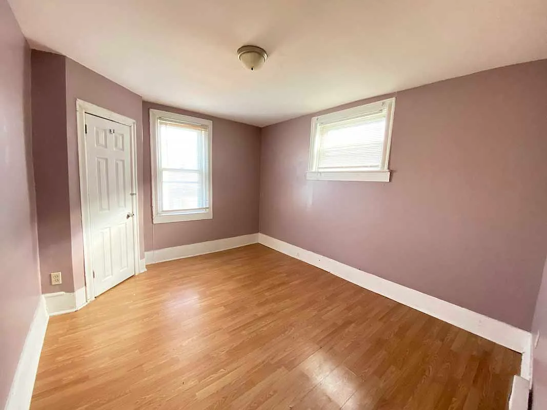 2 bed, 1956 sqft, $1,150 — Photo 3