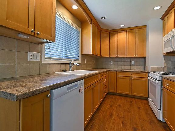 3rd image of 1113 Arthur St