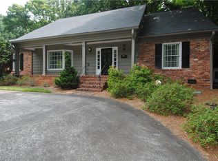 611 Hertford Rd, Winston Salem, NC 27104