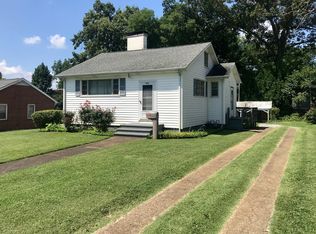 909 S Court St, Maryville, TN 37803