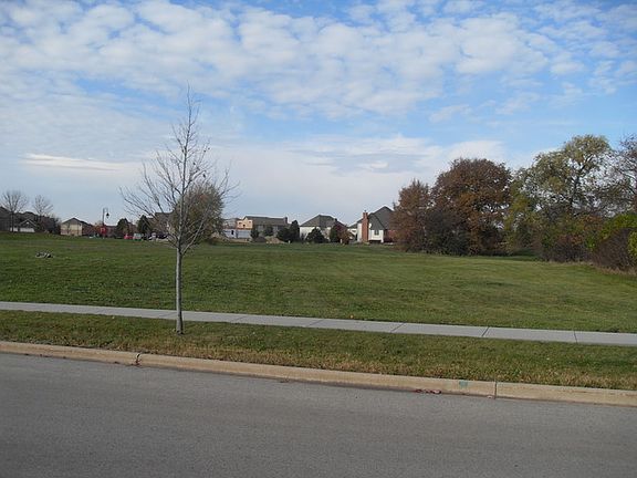 2nd image of 21410 Woodland Way