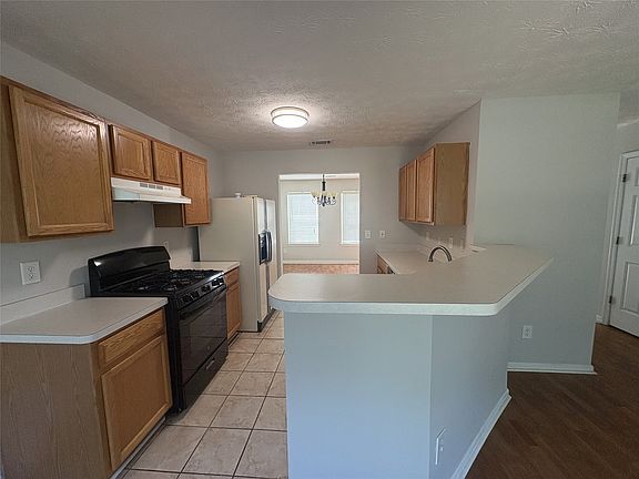 5th image of 1863 Skylar Leigh Dr