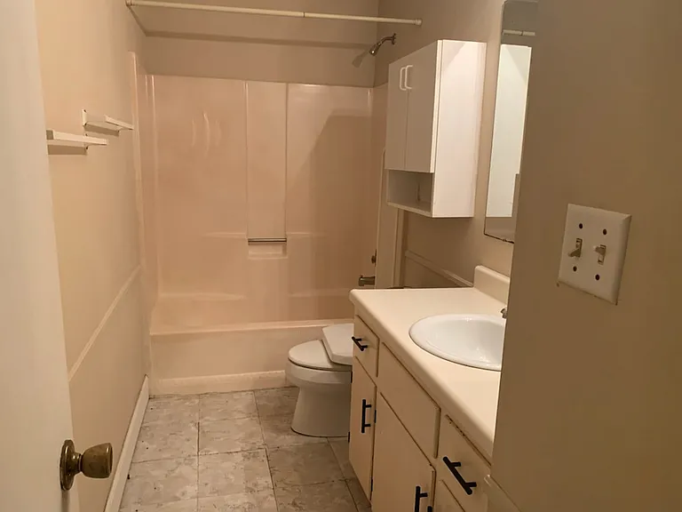 1050 Sourwood Ct #1 — Photo 15