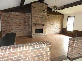 4th image of 127 Glenhill Dr